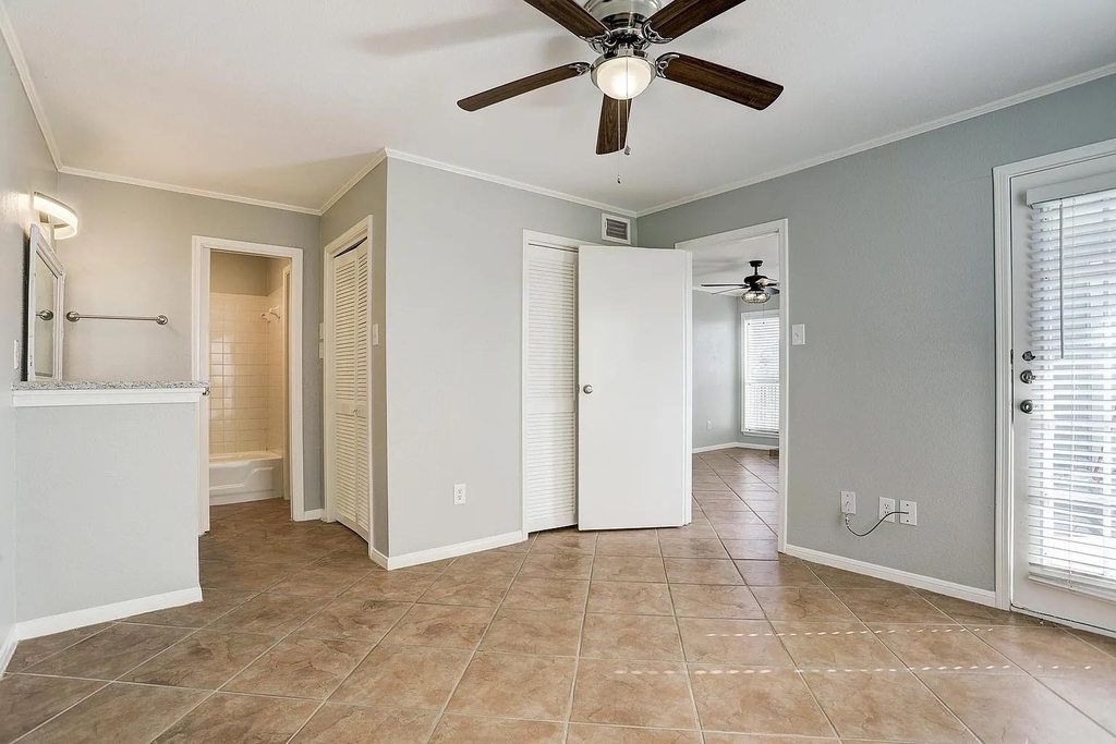 18617 Egret Bay Boulevard - Photo 6