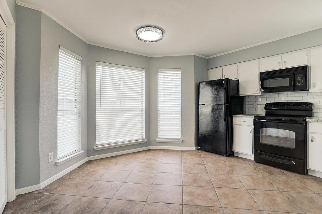 18617 Egret Bay Boulevard - Photo 3