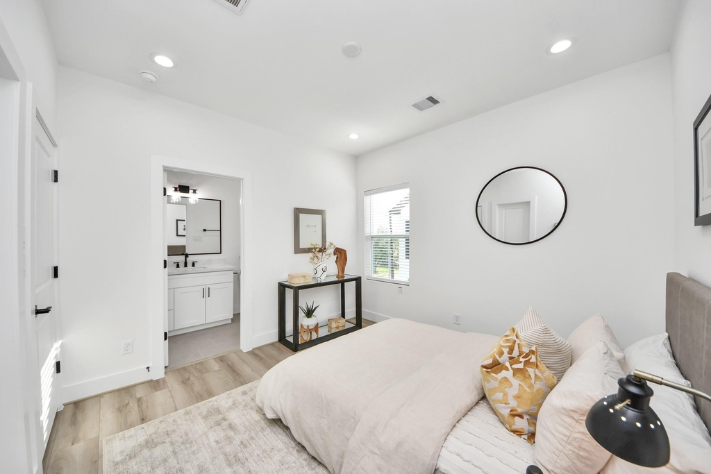 7727 Hammerly Boulevard - Photo 36