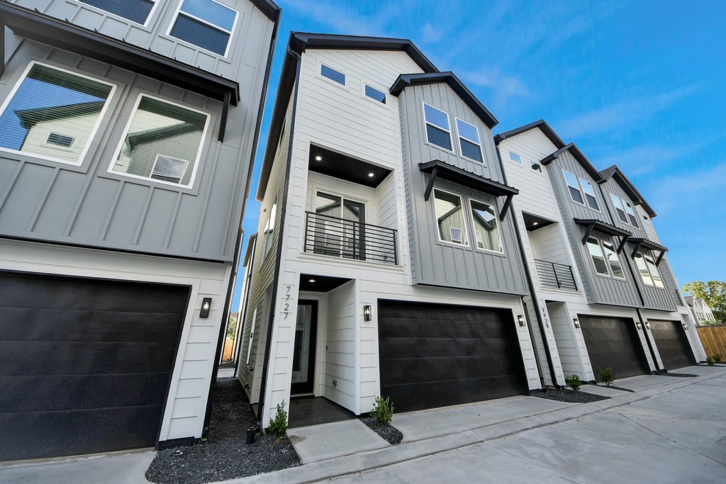 7727 Hammerly Boulevard - Photo 1