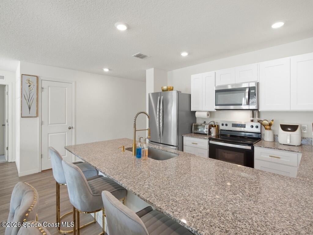 496 Vanguard Street Se - Photo 12
