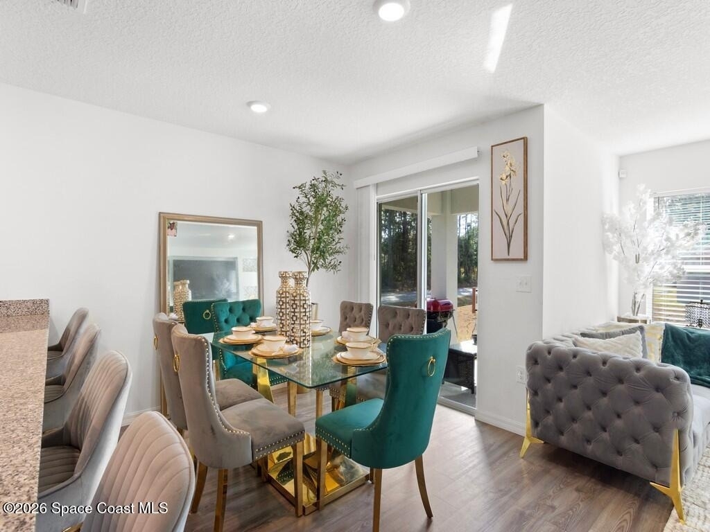 496 Vanguard Street Se - Photo 8