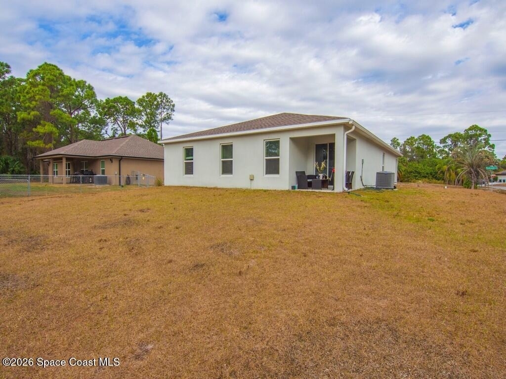 496 Vanguard Street Se - Photo 27