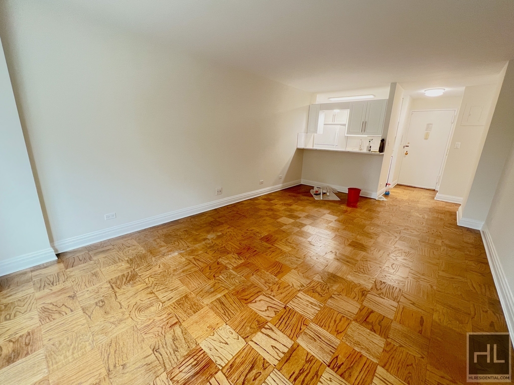 East 71st Street - Photo 2