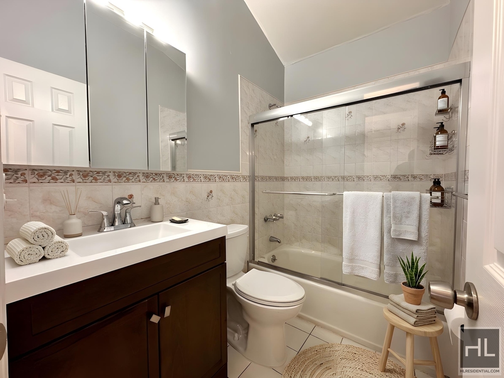 Jefferson Avenue - Photo 4