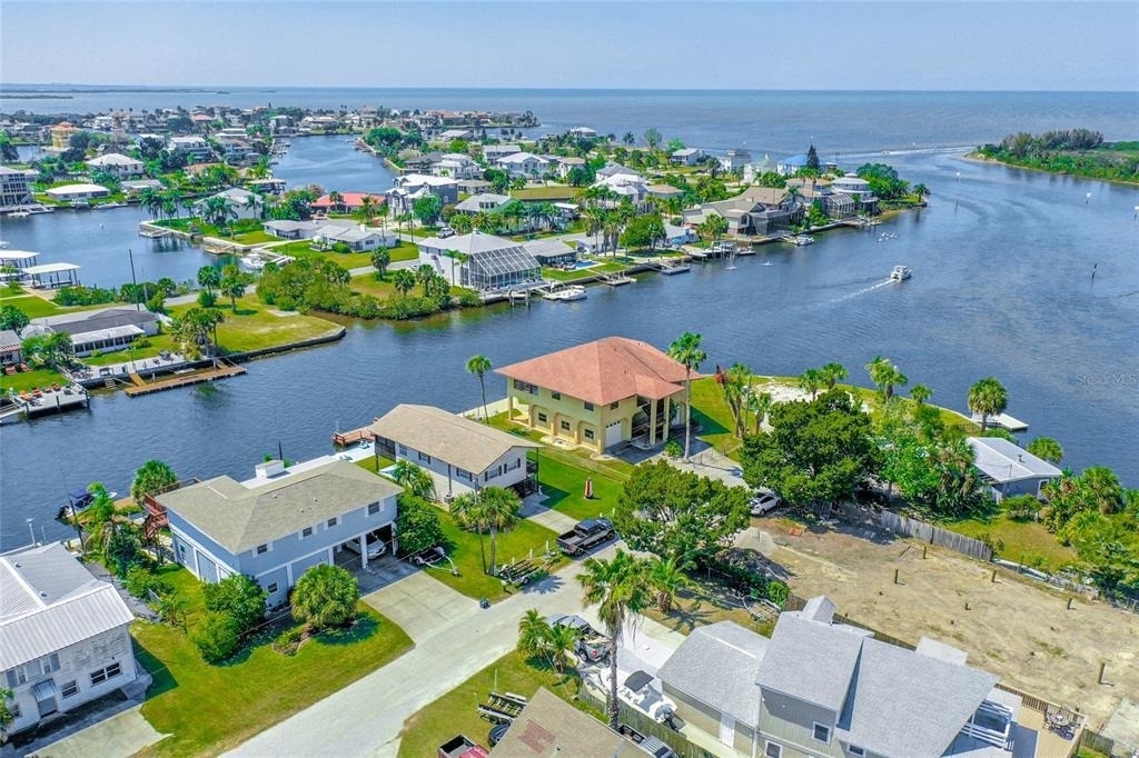 3272 Minnow Creek Drive - Photo 3