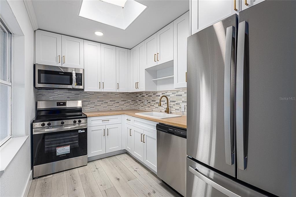 3208 Pinetree Street - Photo 6
