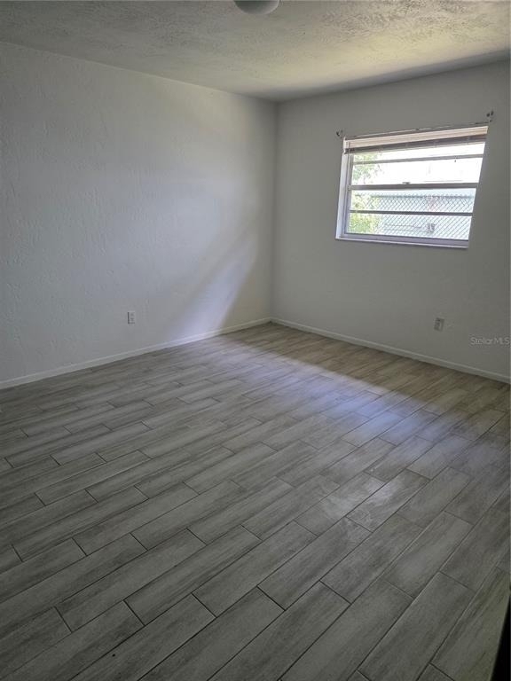 830 N Clake Street - Photo 2