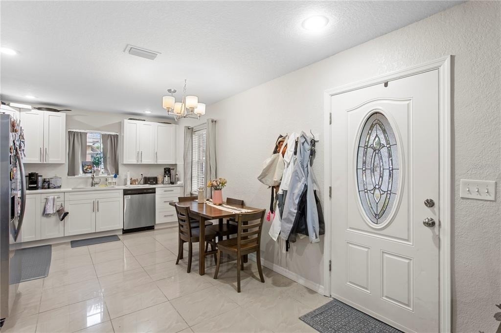 4215 W Bay Vista Avenue - Photo 2
