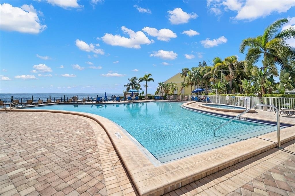 5243 Beach Drive Se - Photo 29