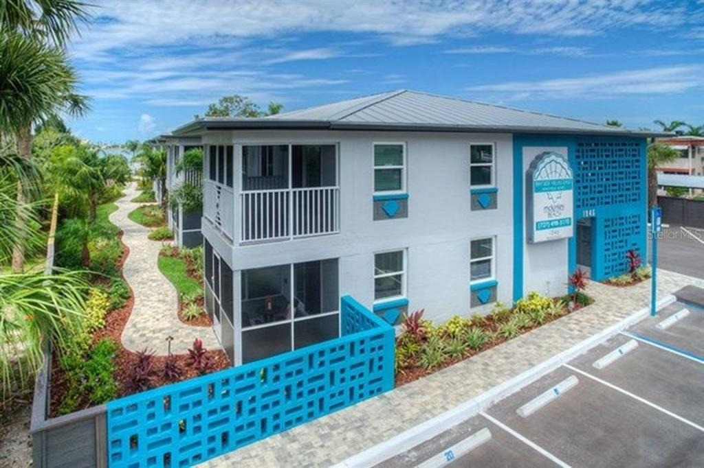 1846 Shore Drive S - Photo 16