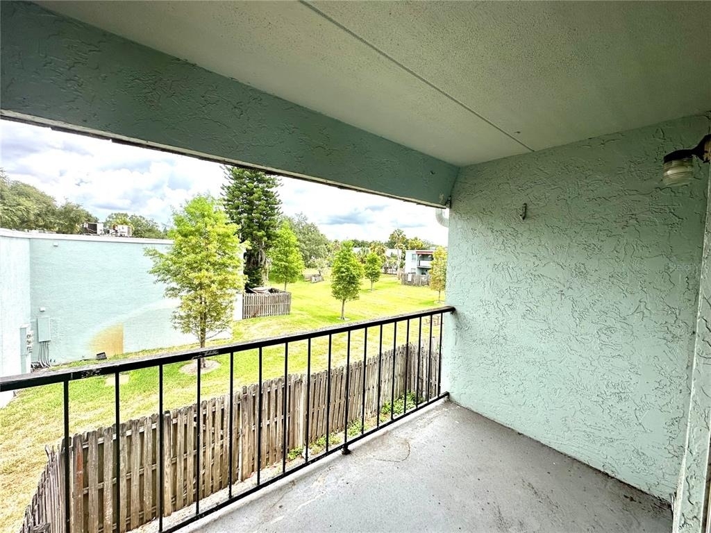 2830 Somerset Park Drive - Photo 11