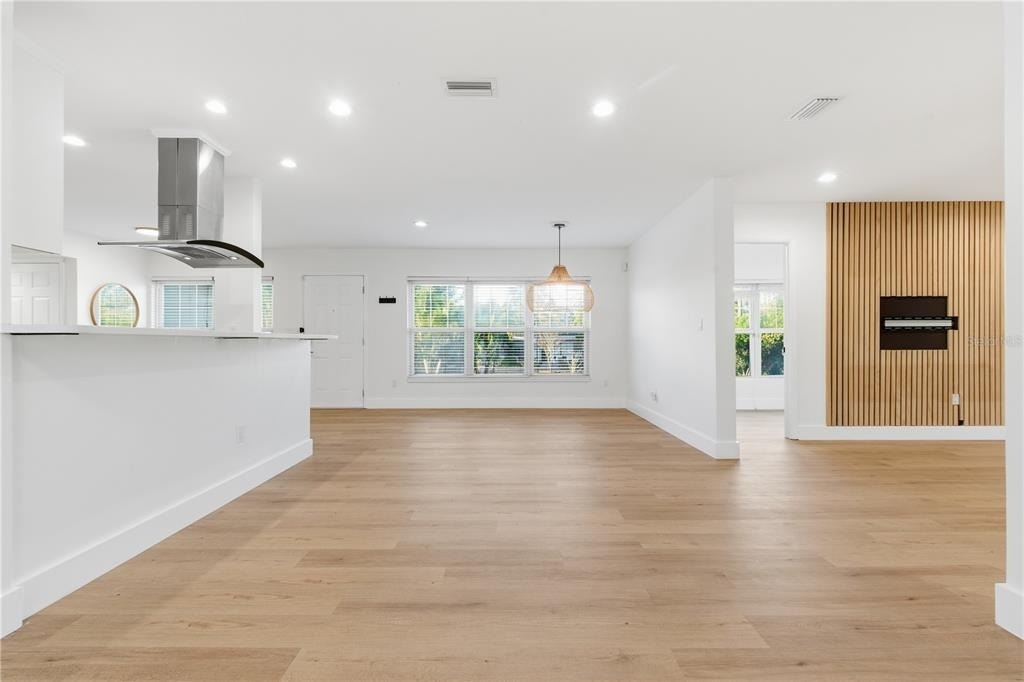 327 Sunny Lane - Photo 9