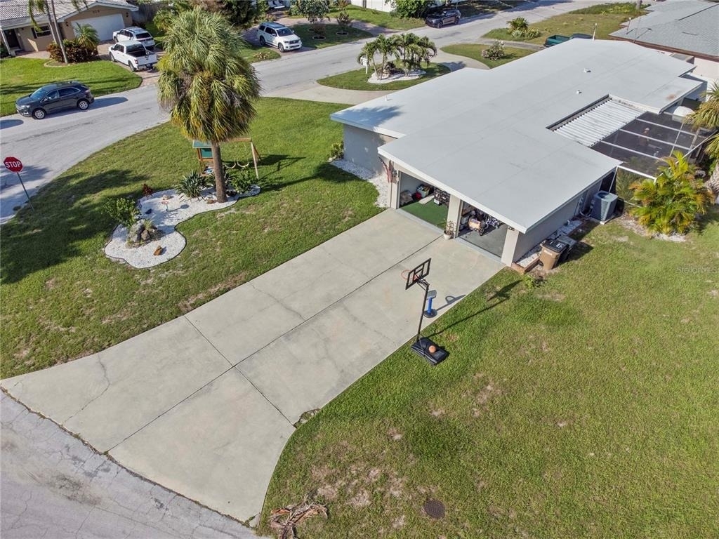 327 Sunny Lane - Photo 42