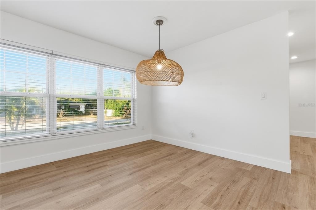 327 Sunny Lane - Photo 10