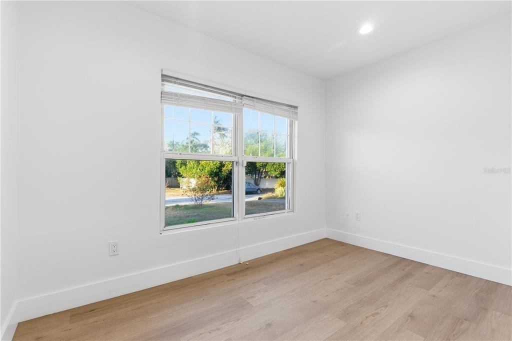 327 Sunny Lane - Photo 13
