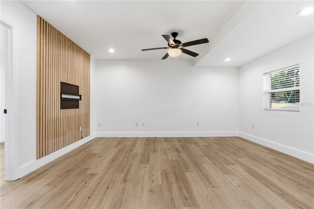 327 Sunny Lane - Photo 11