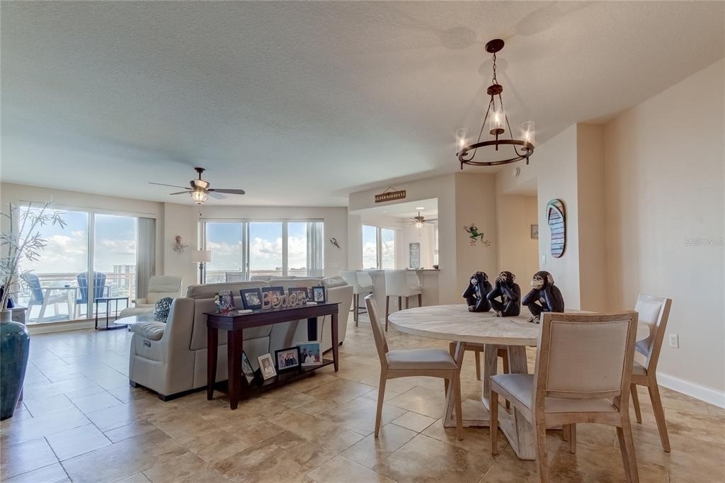 521 Mandalay Avenue - Photo 3