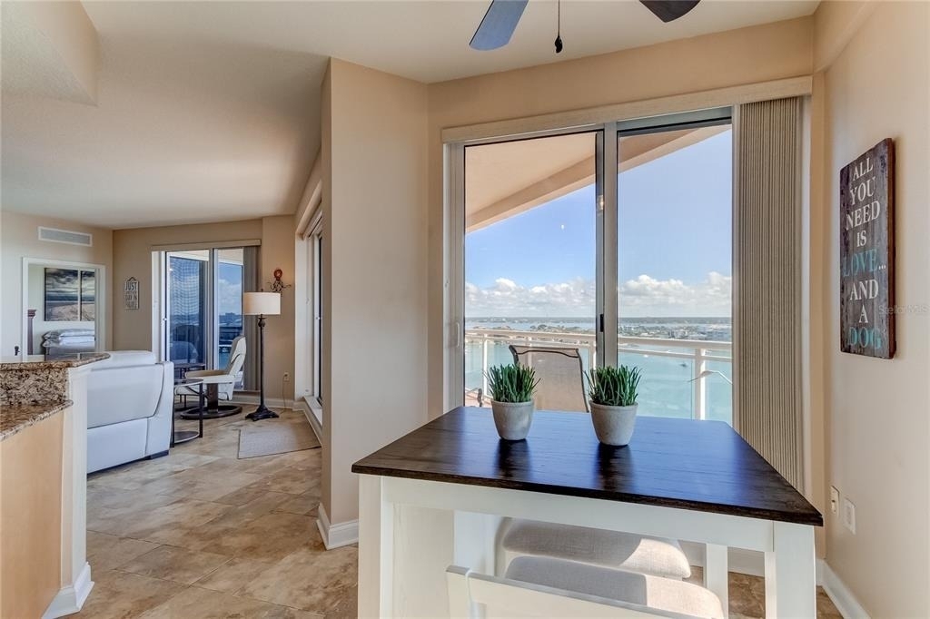 521 Mandalay Avenue - Photo 14