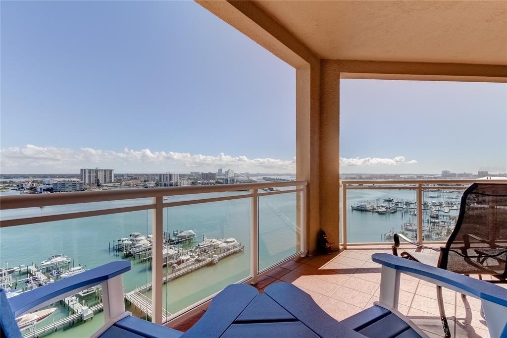 521 Mandalay Avenue - Photo 19