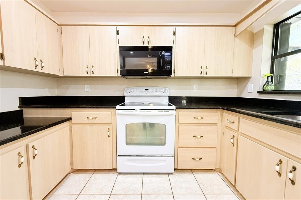 3201 Bartlett Street - Photo 27