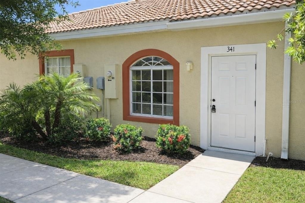 341 Port Pleasant Drive - Photo 0