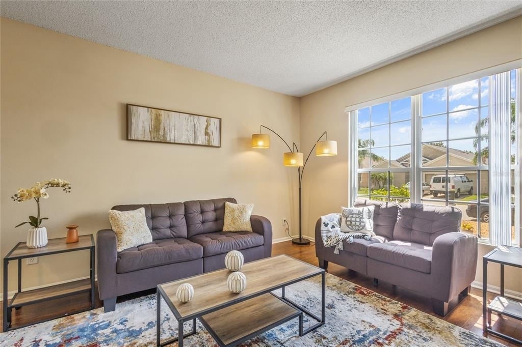 422 Graystone Boulevard - Photo 5