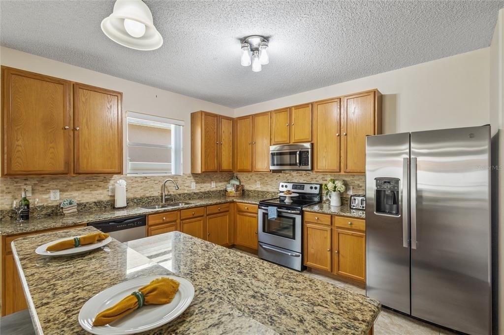 422 Graystone Boulevard - Photo 3
