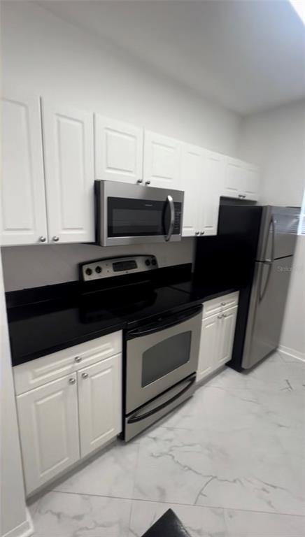 18001 Richmond Place Drive - Photo 4