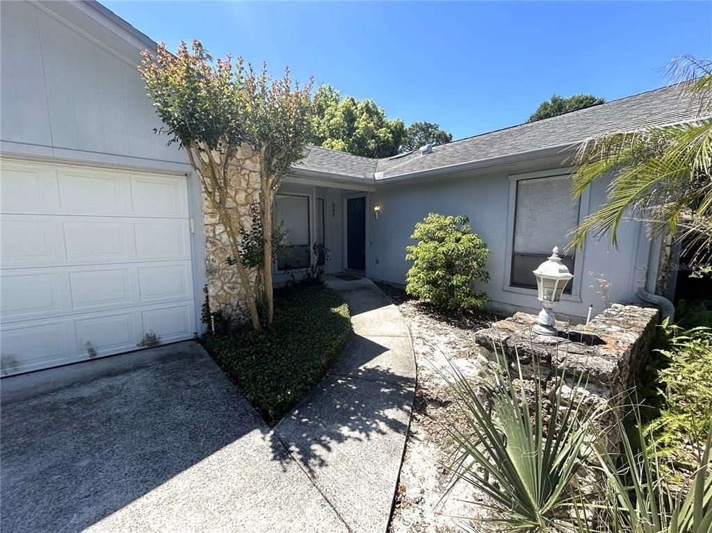 305 Coble Drive - Photo 3
