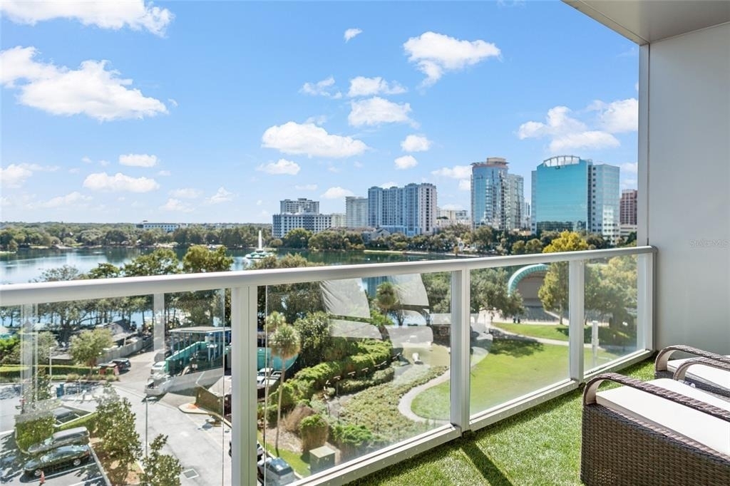 150 E Robinson Street - Photo 12