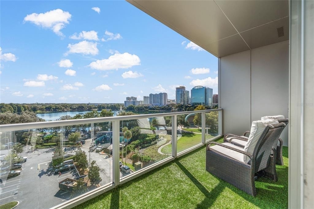 150 E Robinson Street - Photo 4
