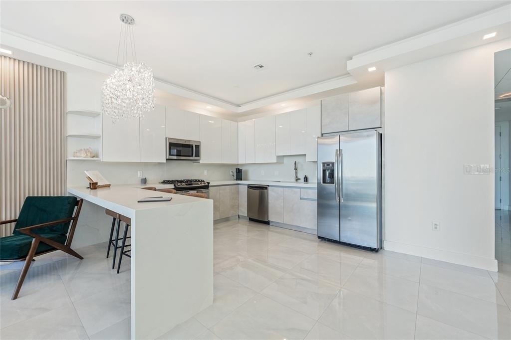 150 E Robinson Street - Photo 8
