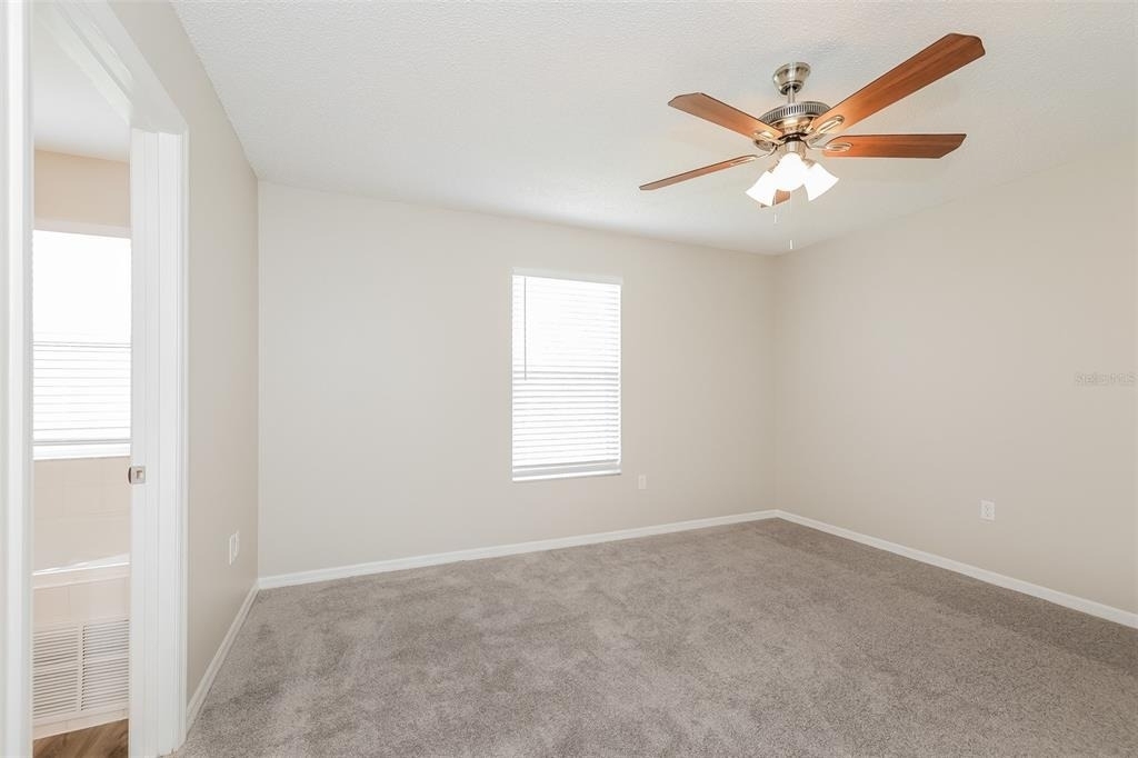 133 Carlisle Court - Photo 6