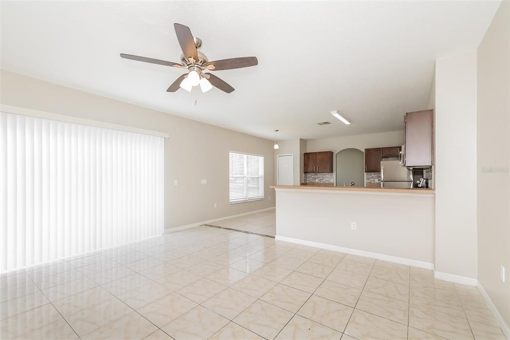 133 Carlisle Court - Photo 4