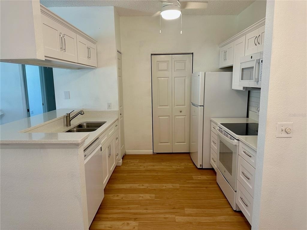 624 Arbor Lakes Circle - Photo 4