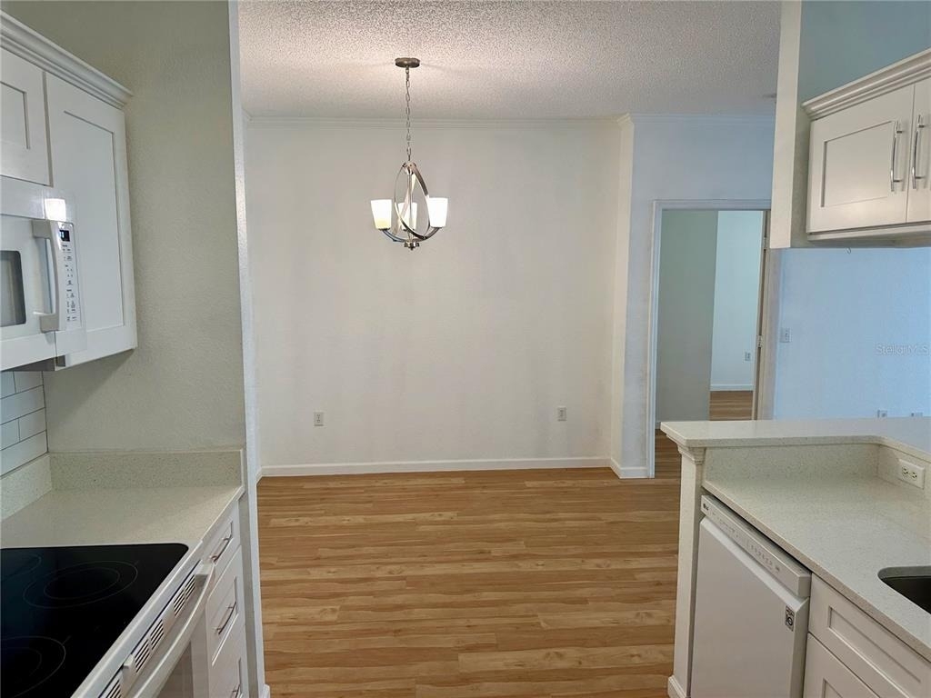 624 Arbor Lakes Circle - Photo 8