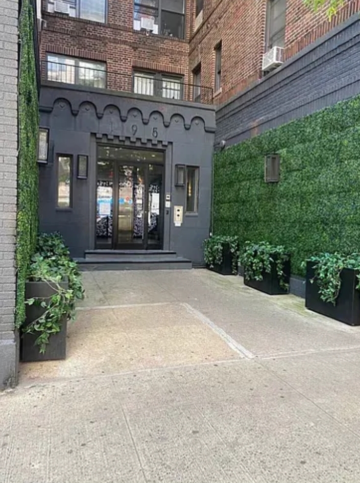 195 Stanton Street - Photo 8