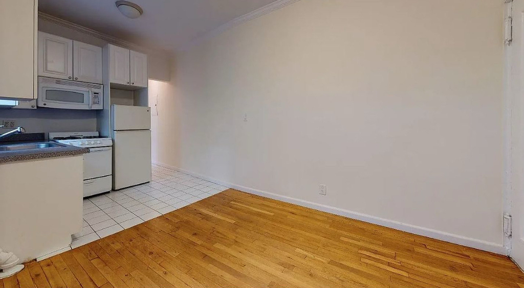 East 38th Street - Photo 1