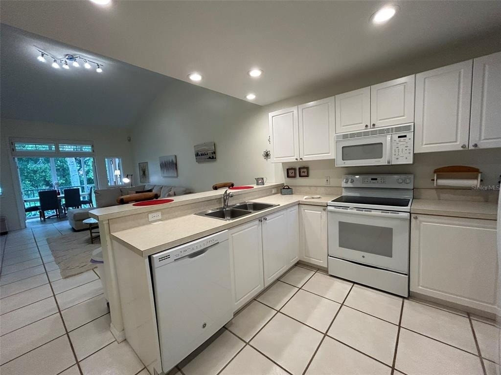 3605 54th Drive W - Photo 3