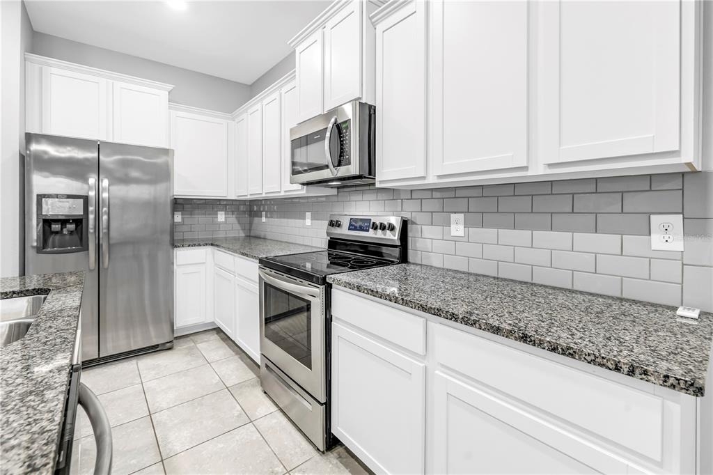 8685 Daydream Street - Photo 15
