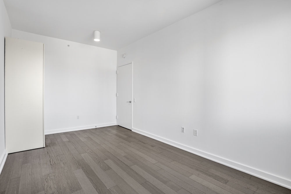 29-22 Northern Blvd - Photo 5