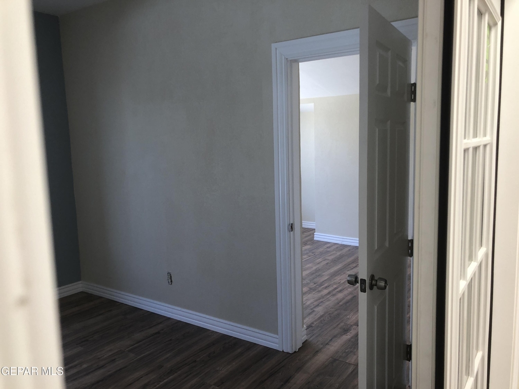 3004 Yandell Drive - Photo 9