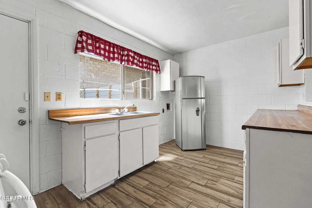 4006 Laredo Avenue - Photo 11
