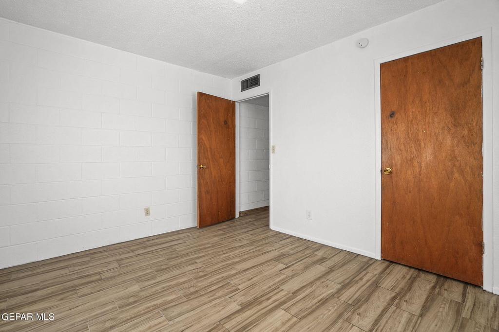 4006 Laredo Avenue - Photo 3
