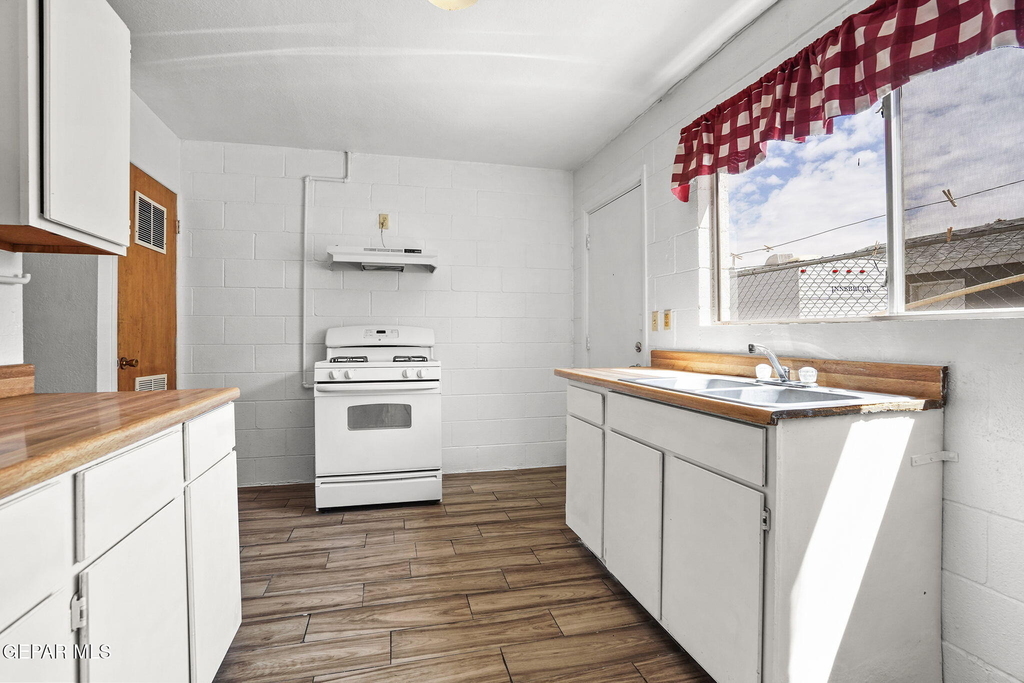4006 Laredo Avenue - Photo 9