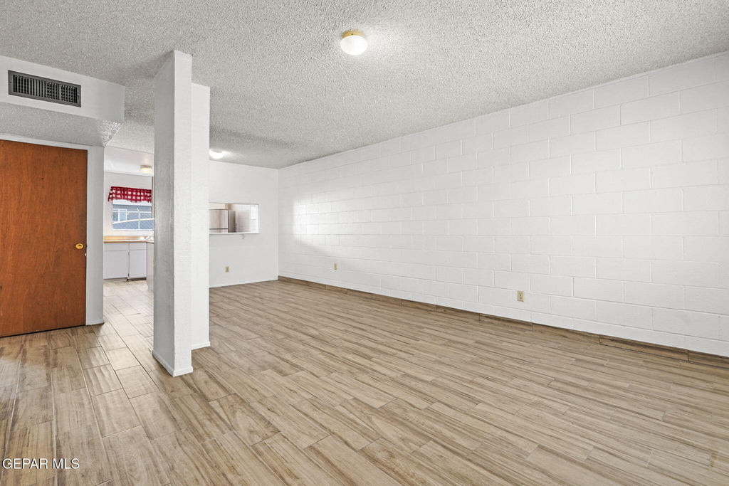 4006 Laredo Avenue - Photo 16