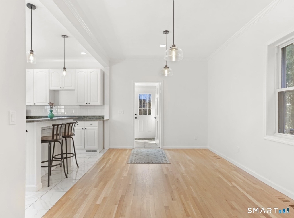 709 Tunxis Hill Road - Photo 5
