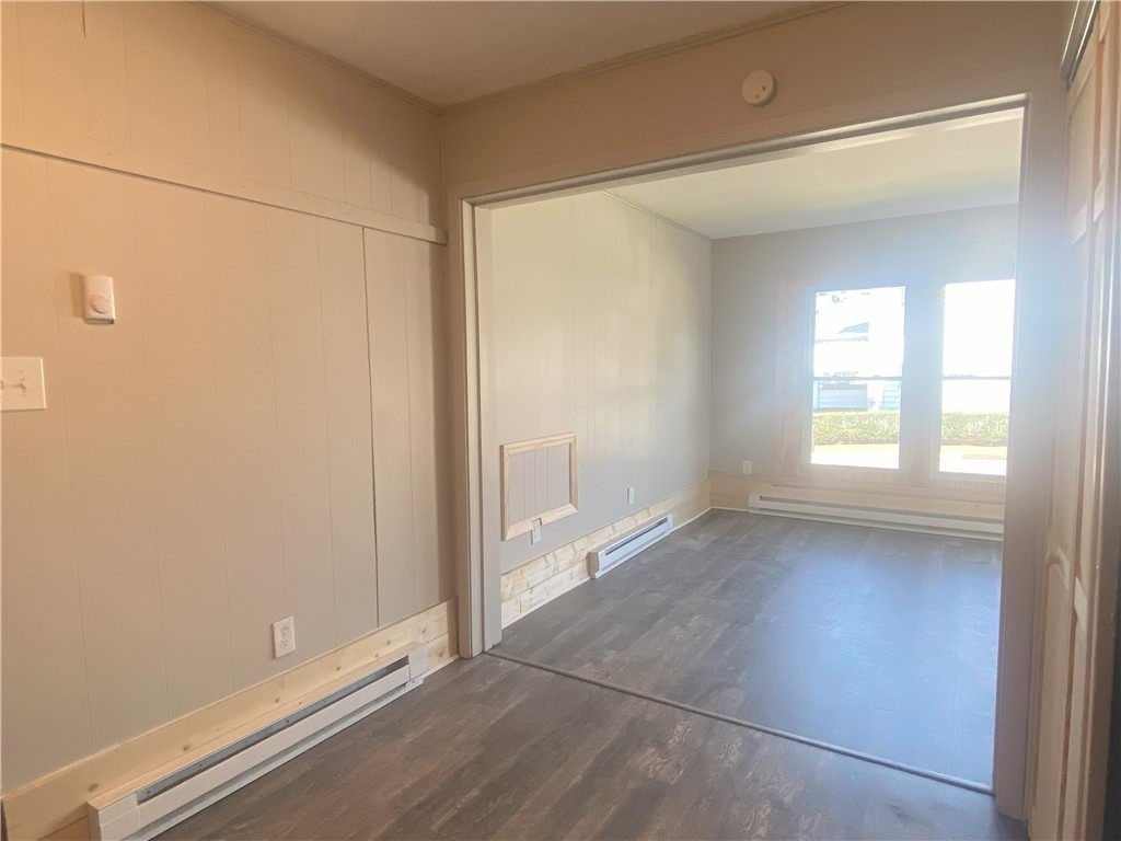 201 Irving Ave. - Photo 5