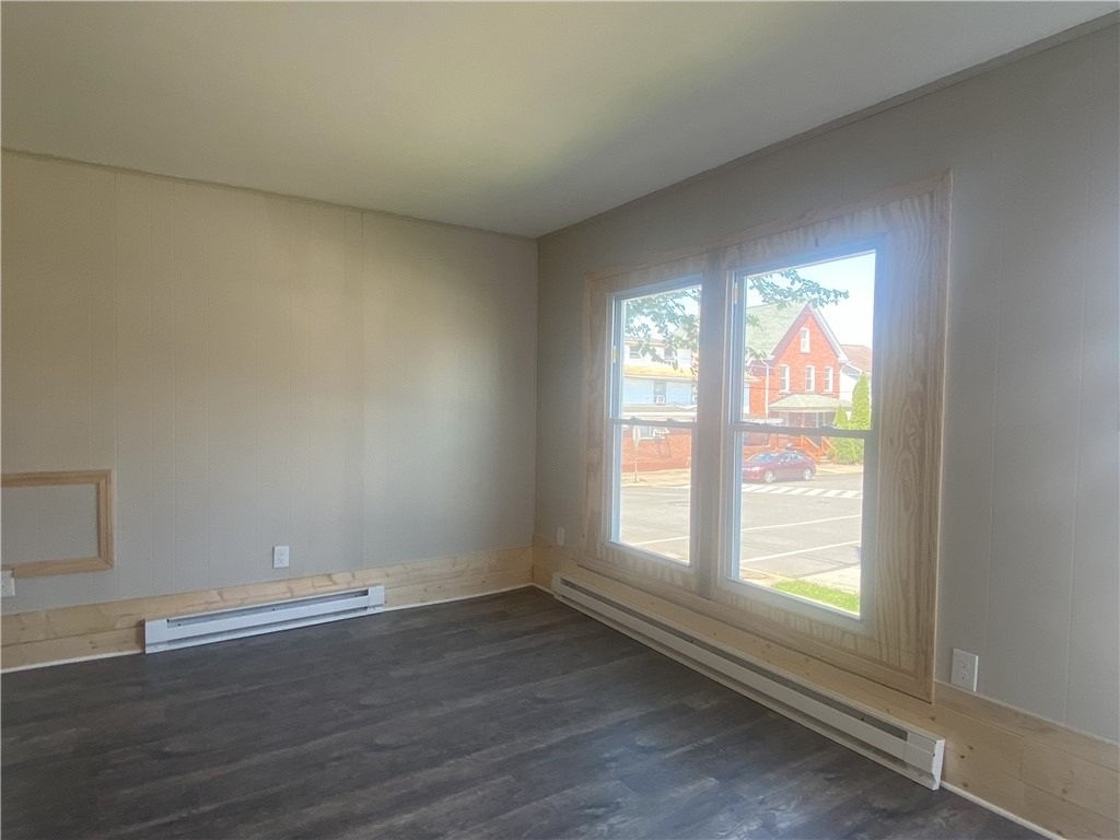 201 Irving Ave. - Photo 6